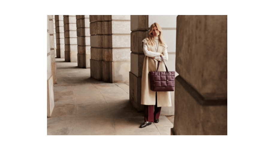 Damskie torebki – co będziemy nosić w sezonie jesień 2022/zima 2023. Przegląd trendów.