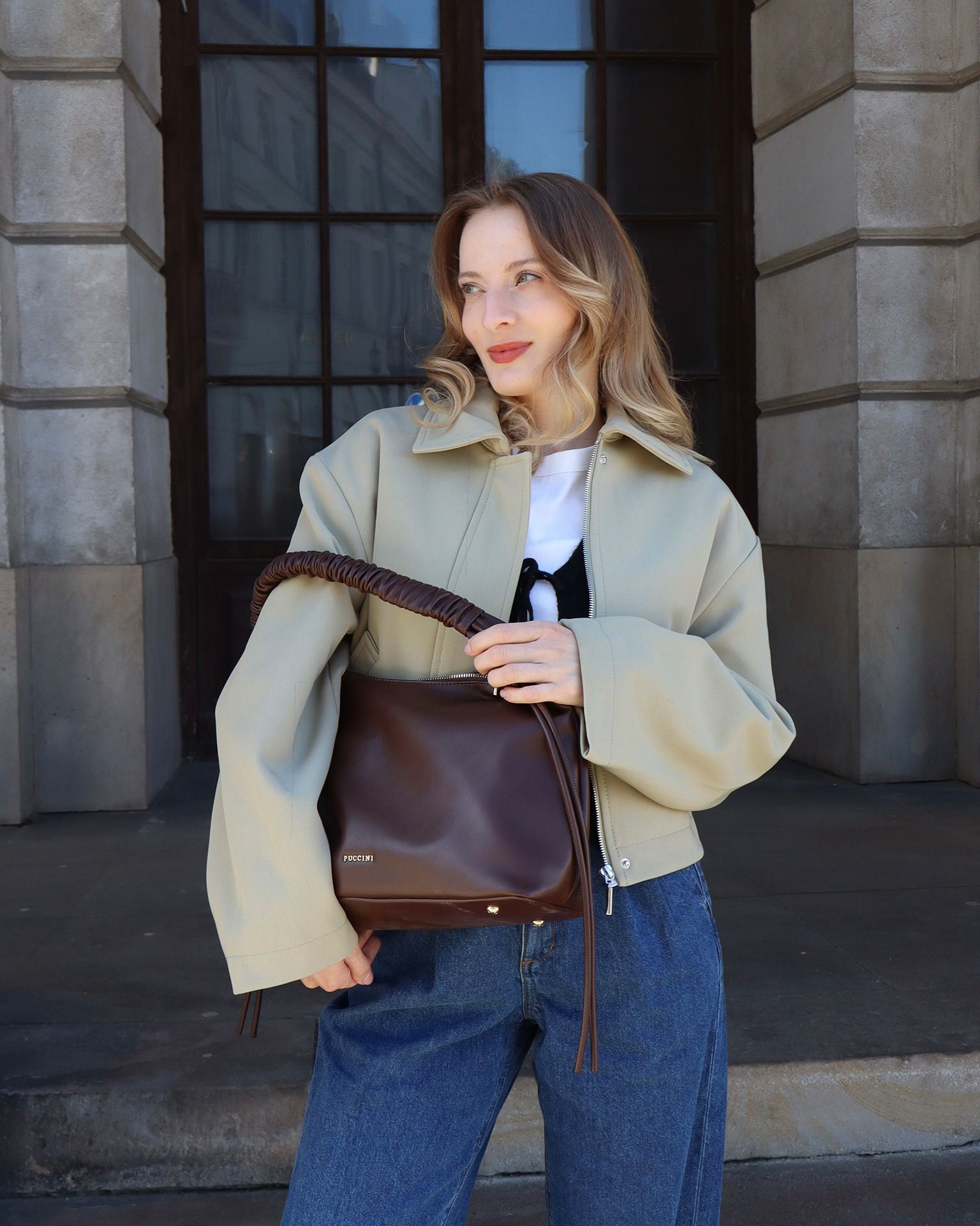 Torebka damska typu hobo czekoladowa