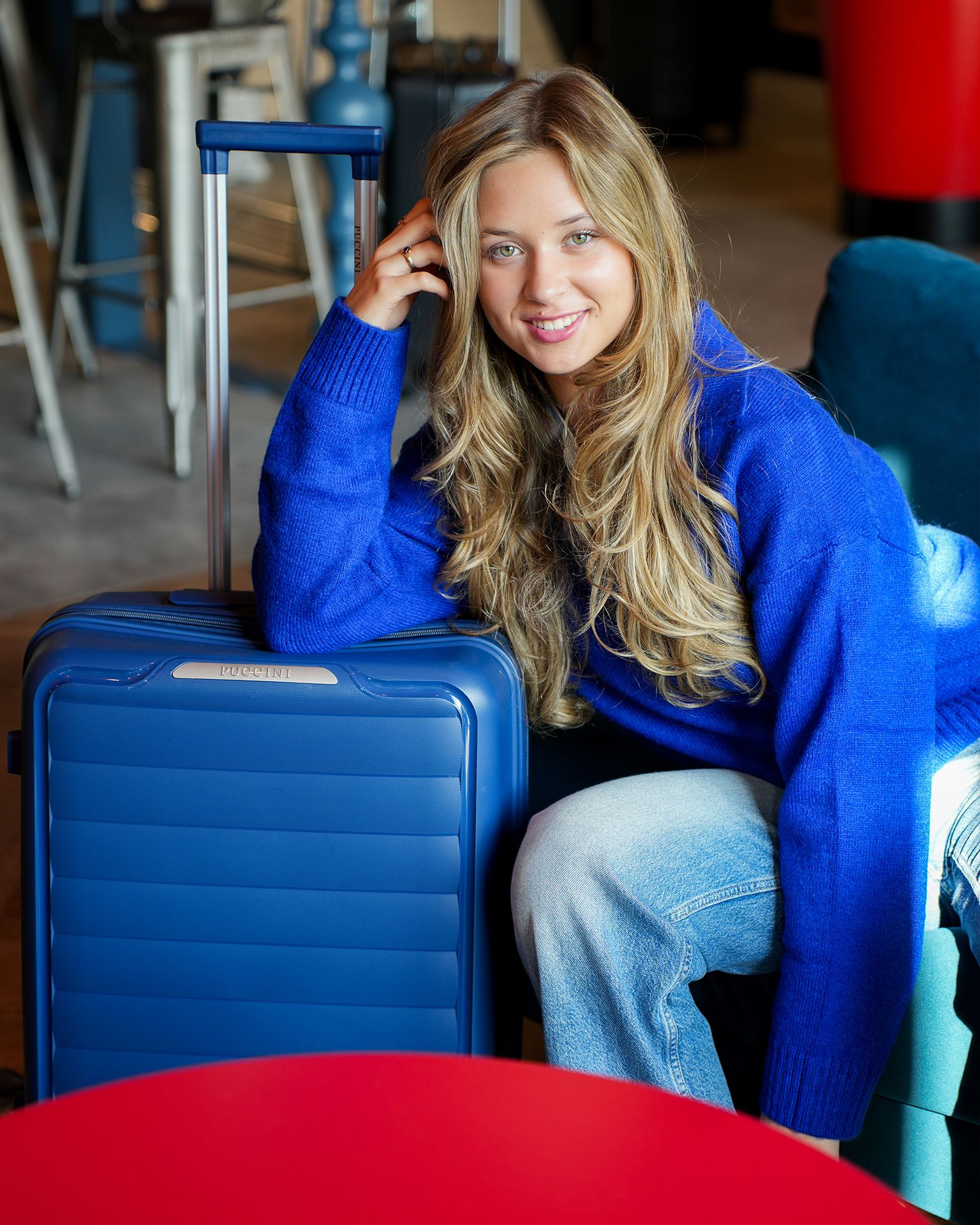 Walizka duża z polipropylenu granatowa