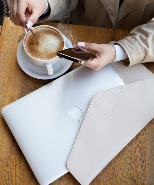 Etui na laptopa 13 cali ze skóry naturalnej beżowe