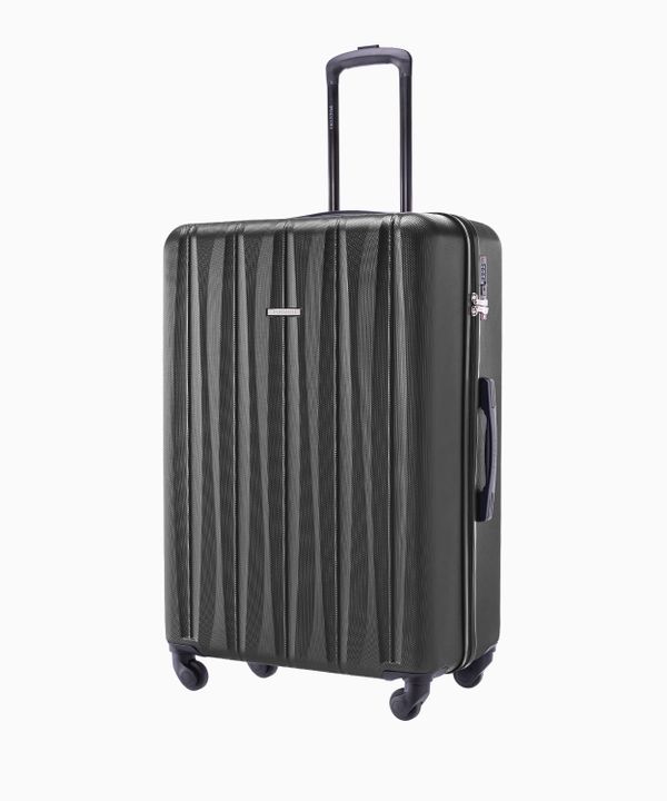 Duża walizka ze żłobieniami czarna