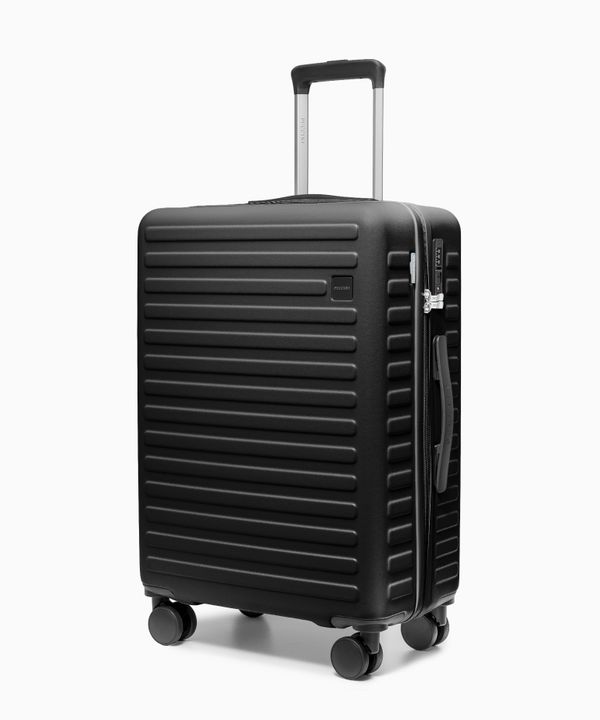 Walizka średnia na kółkach z poliwęglanu czarna