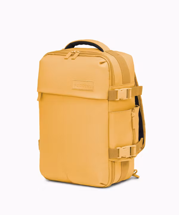 Plecak podróżny do samolotu żółty