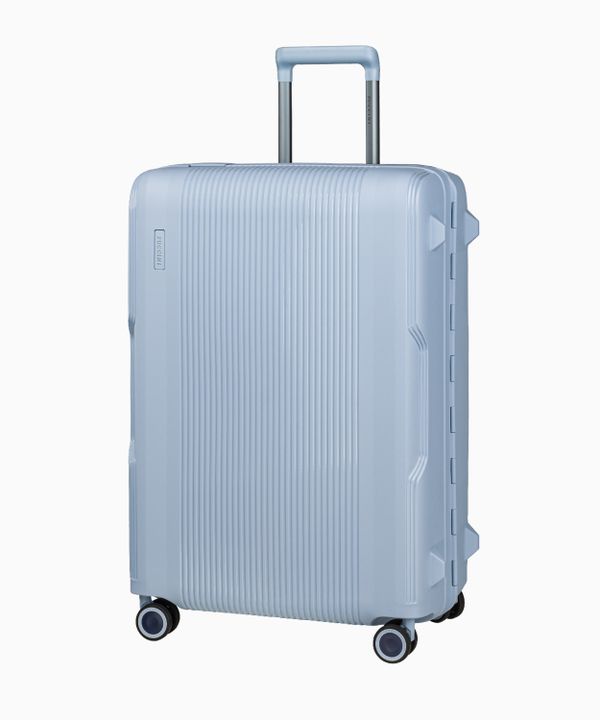 Średnia niebieska walizka zamykana na klamry