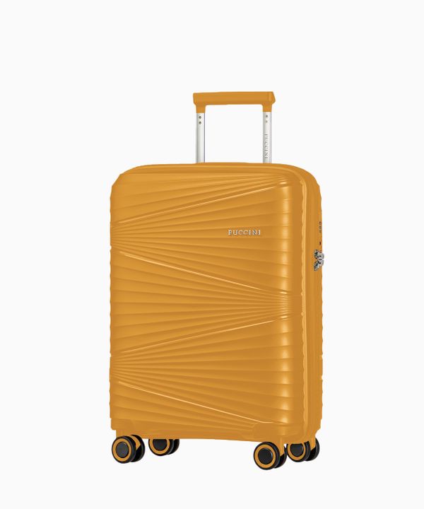 Żółta walizka kabinowa na kółkach ze żłobieniami