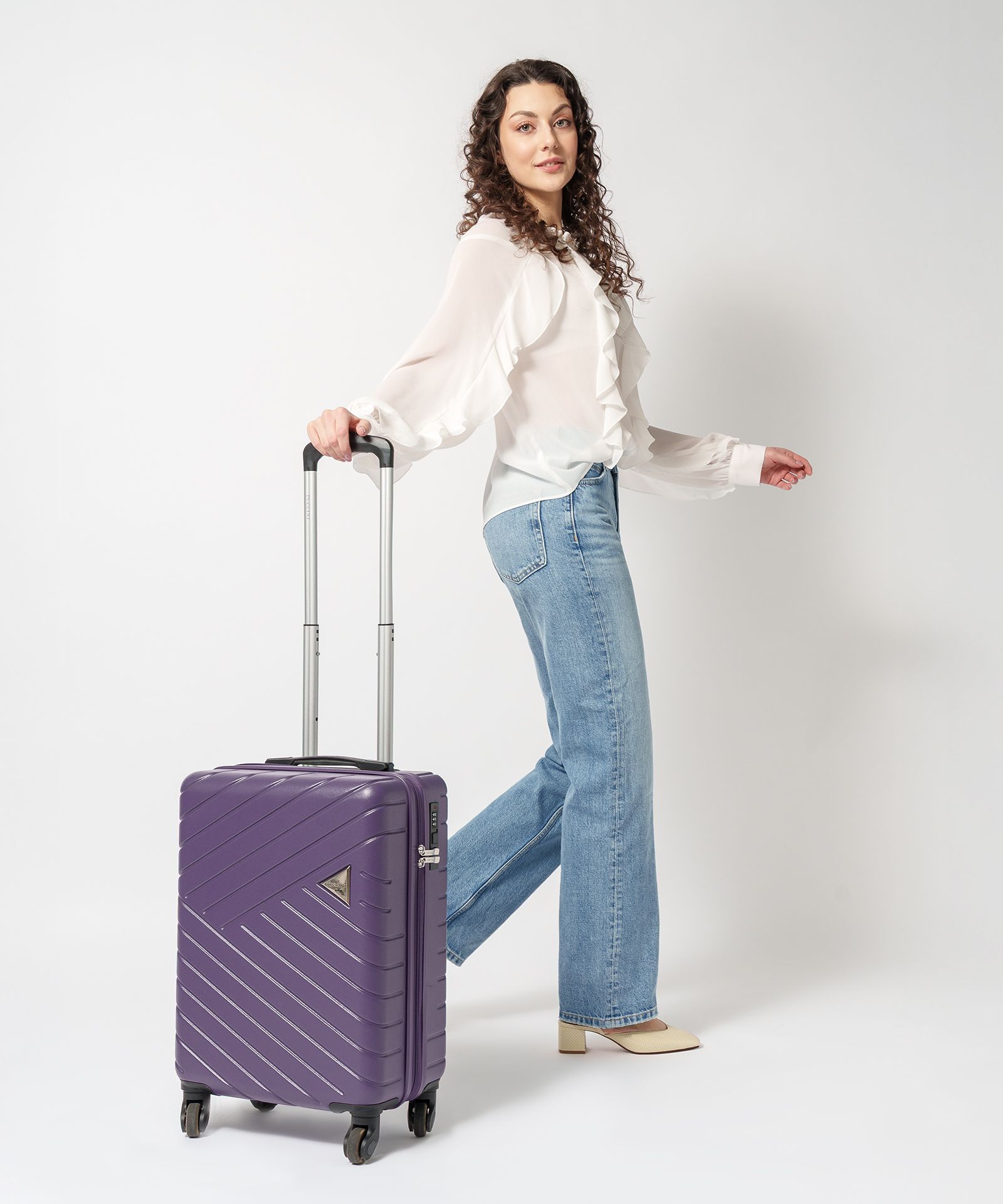 Walizka kabinowa na kółkach fioletowa - Sklep Puccini
