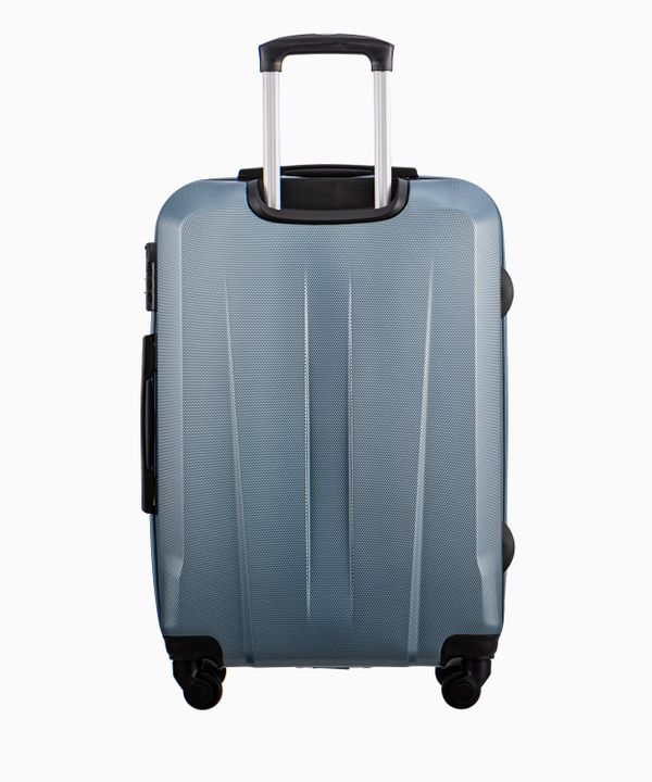 Niebieska średnia walizka na czterech kołach