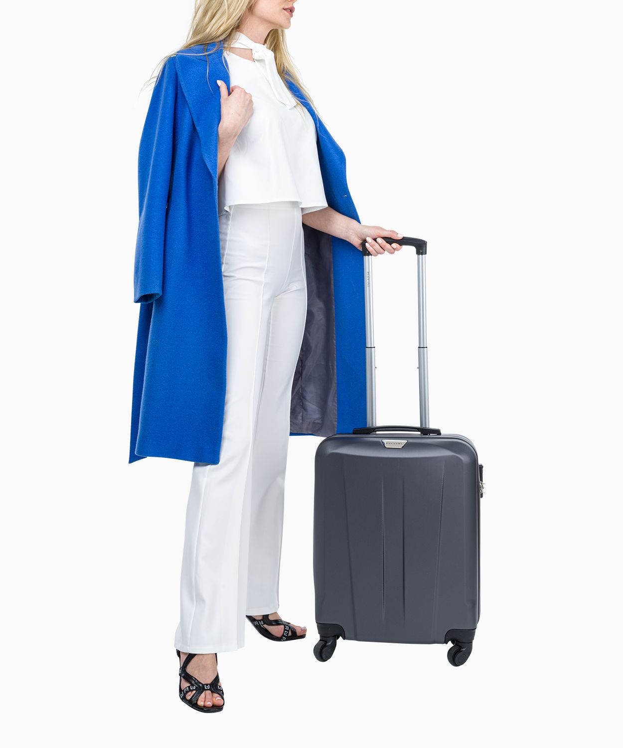 Szara kabinowa walizka na czterech kołach