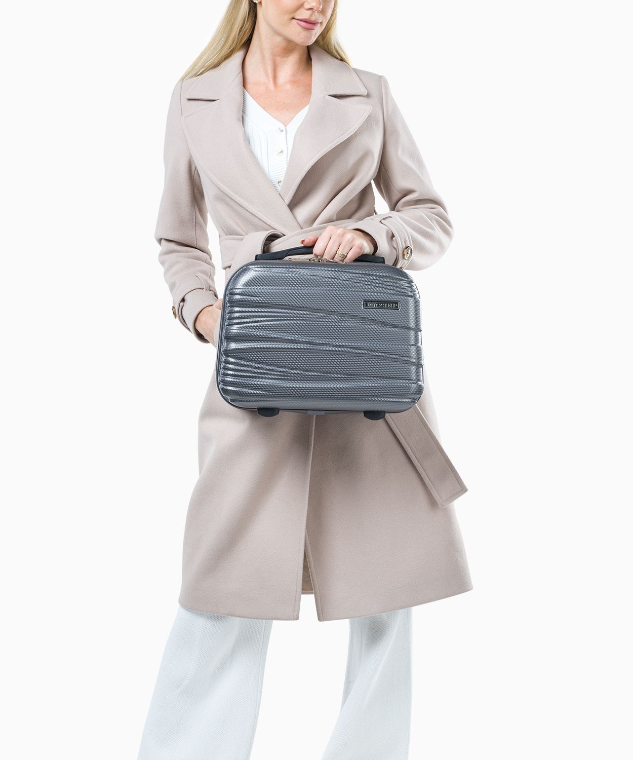 Antracytowy kuferek podróżny z ozdobnymi tłoczeniami