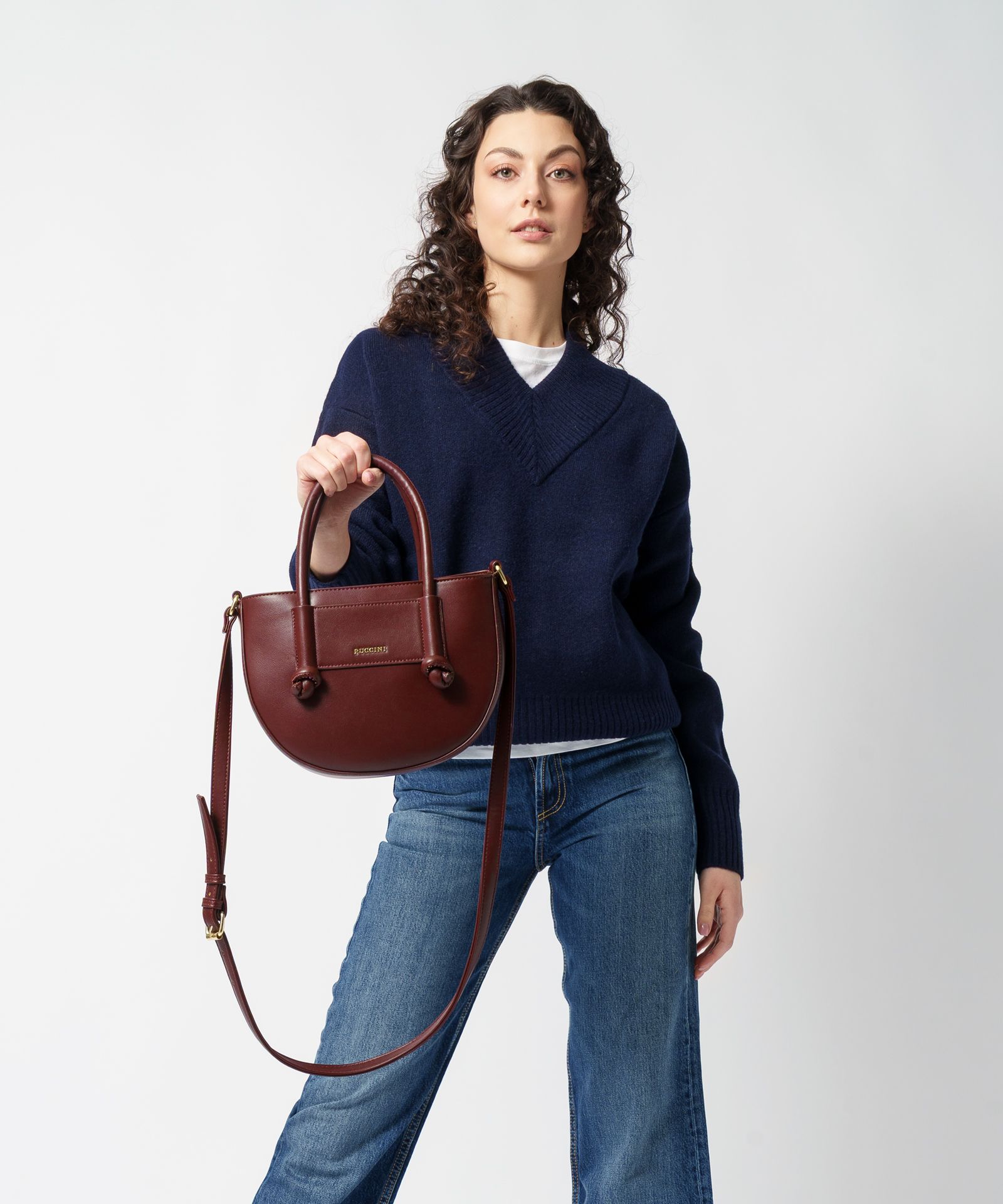 Torebka damska mała crossbody z uchwytami ze skóry ekologicznej bordowa