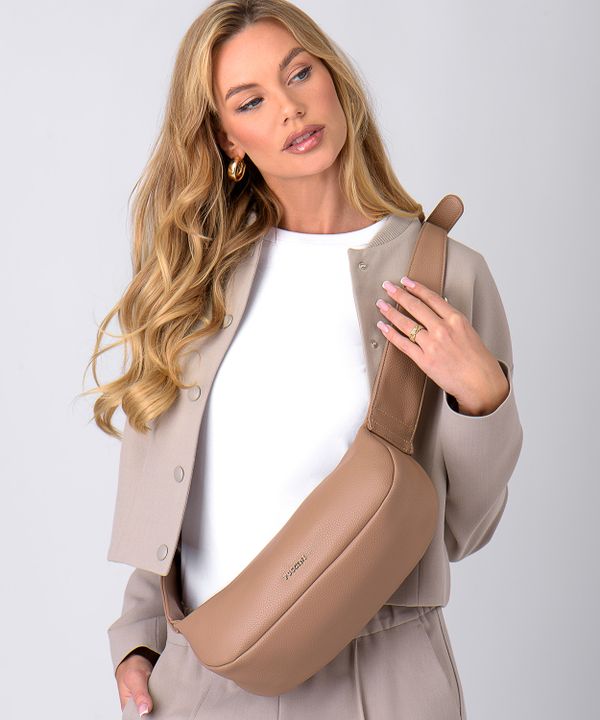 Torebka damska podłużna ze skóry ekologicznej beżowa