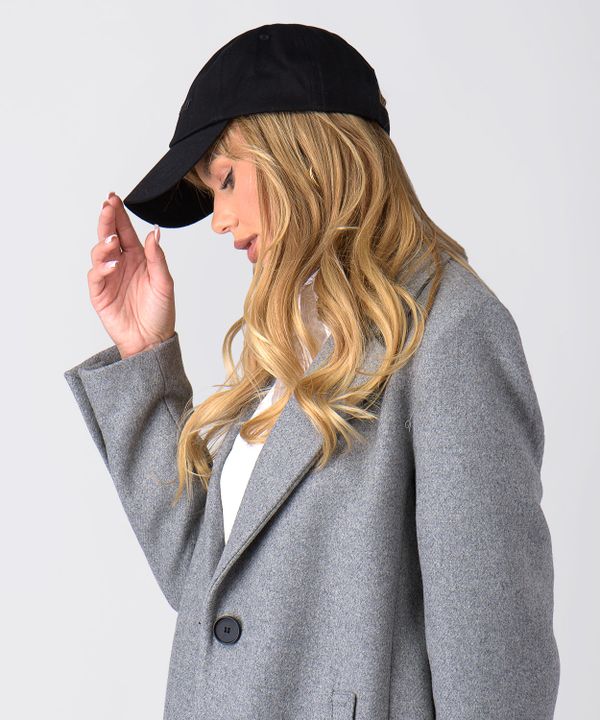 Czapka z daszkiem - czarna