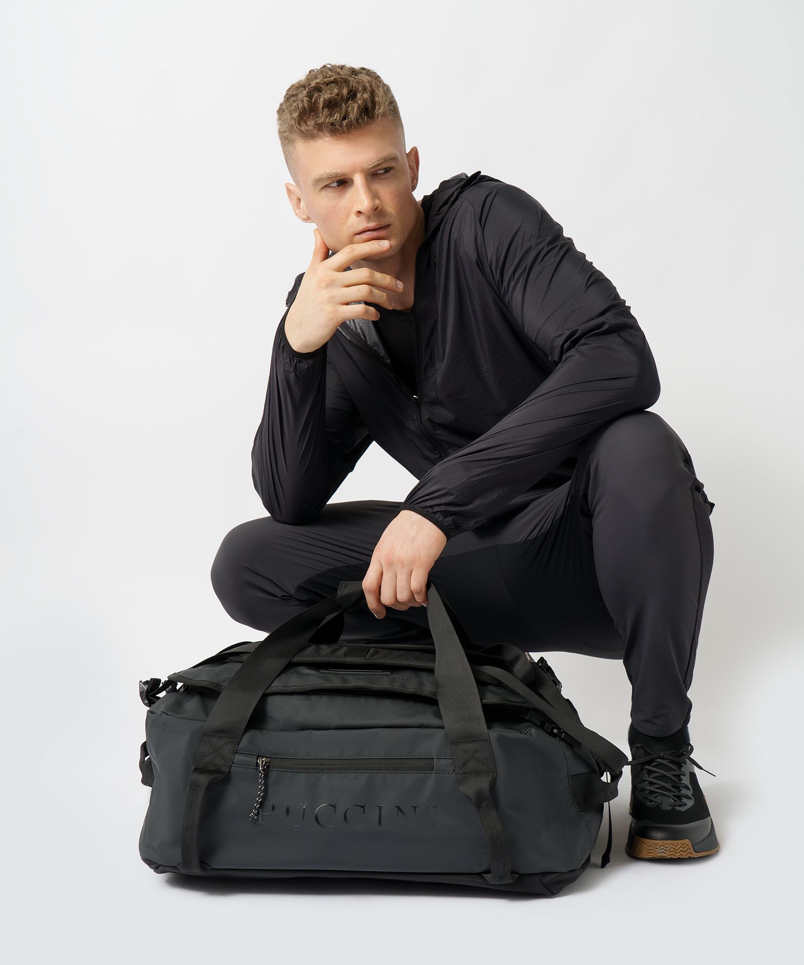 Torba podróżna z funkcją plecaka 2w1 czarny rozmiar M