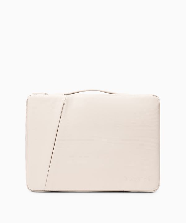 Wodoodporne etui na laptop o wielkości 15,6 cali beżowe