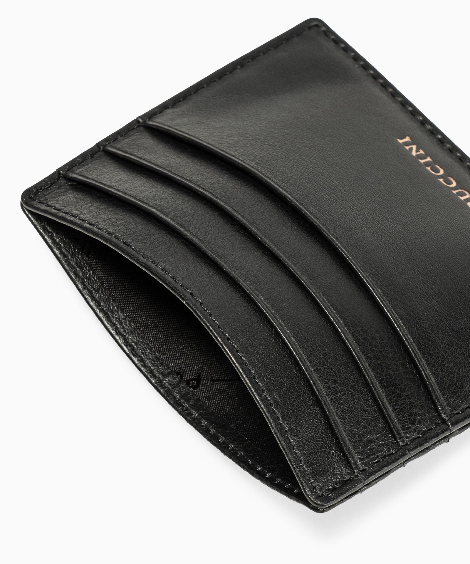 Skórzane etui na karty czarne