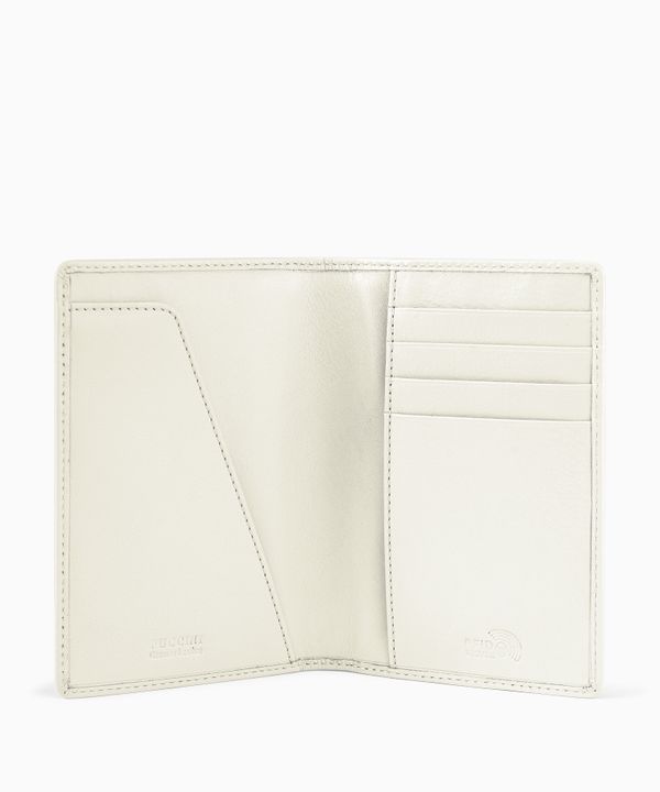 Skórzane etui na paszport białe