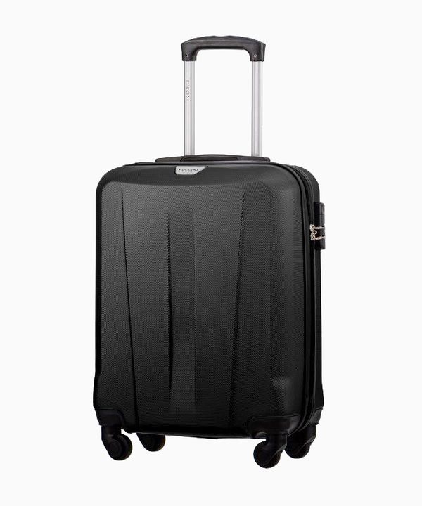 Czarna kabinowa walizka na czterech kołach
