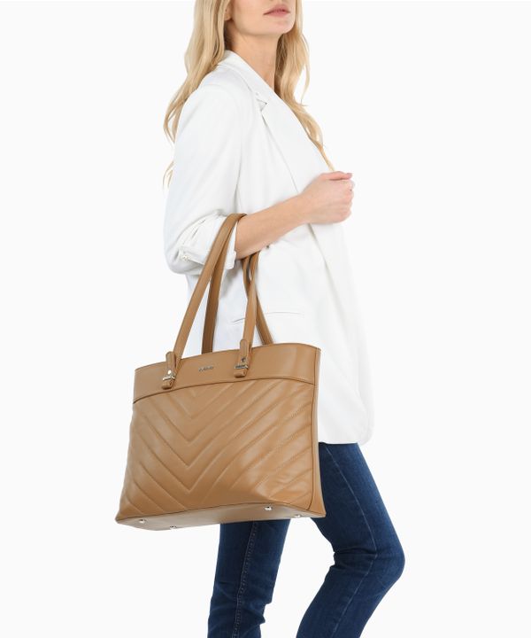 Elegancka shopperka z ukośnym pikowaniem