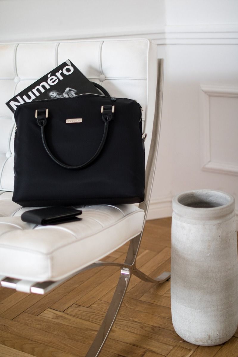 Czarna torba shopperka w Puccini